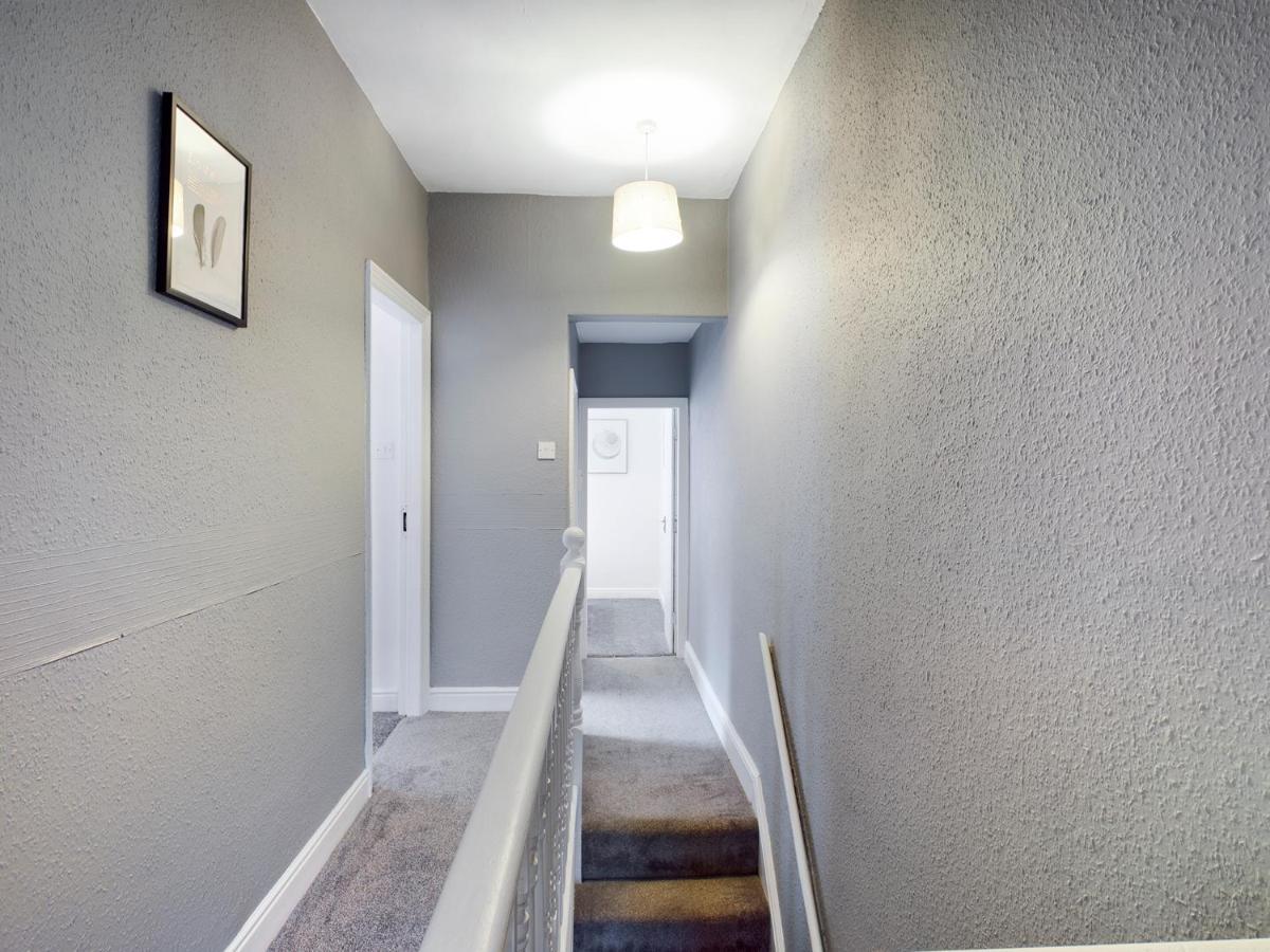 Cheerful 3 Bedroom Home With Free Parking And Wifi Chester Exterior photo